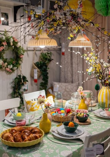 5 lihtsat nippi, kuidas katta stiilne lihavõttelaud