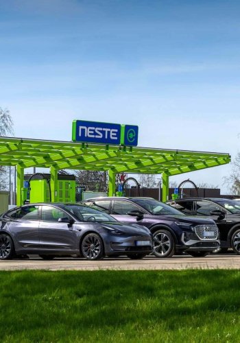 EKSPERDI NÕUANED I 8 nõuannet, kuidas elektriauto akut suvel tõhusamalt kasutada