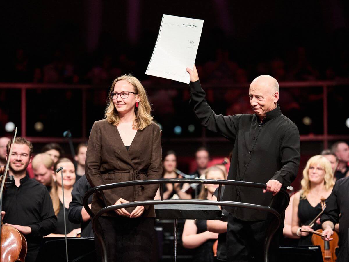 Evelin Seppar_ Paavo Järvi_ Eesti Festivaliorkester (Foto Kaupo Kikkas)