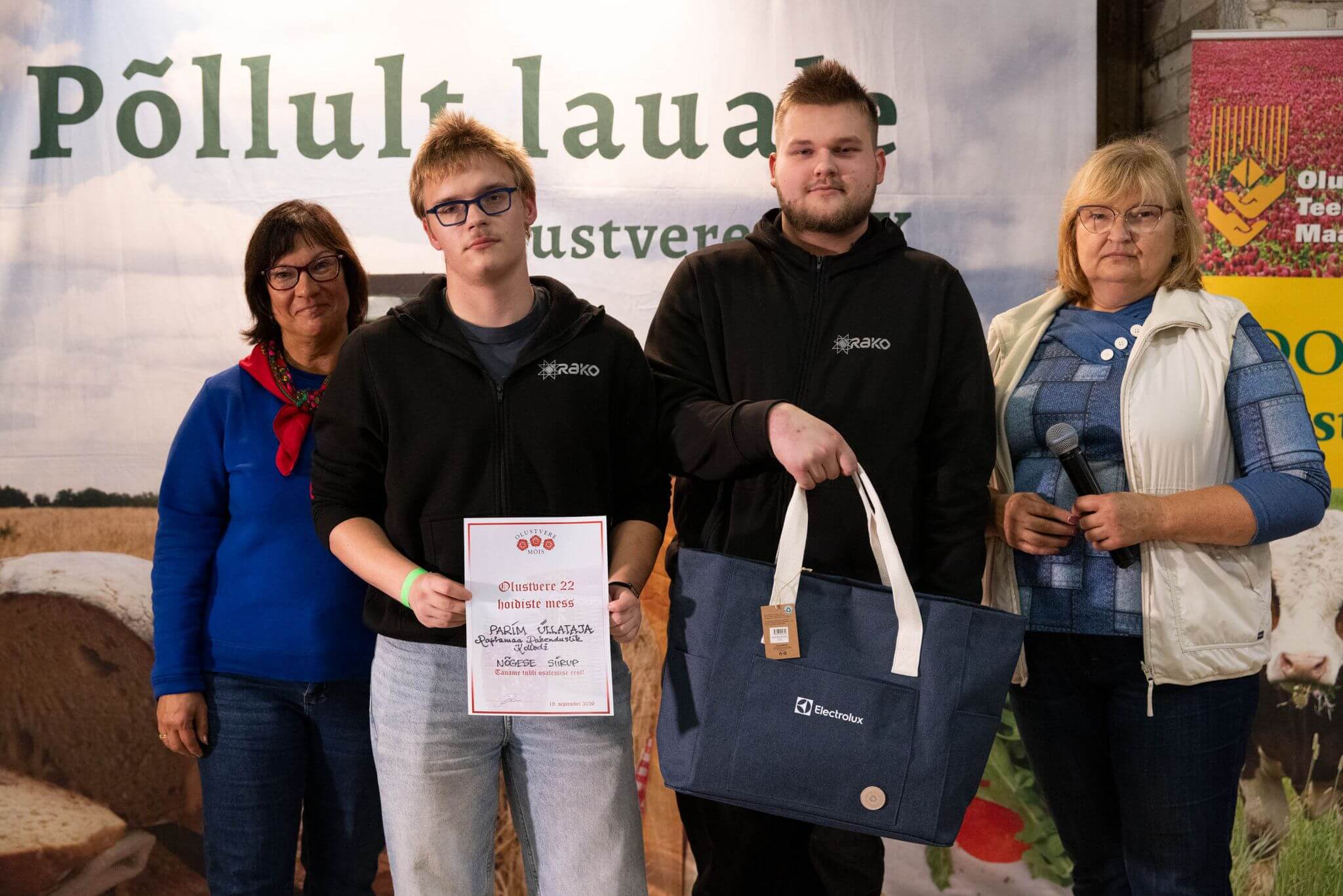 Olustvere Hoidistemess ja kohaliku toidu laat (Foto Oleg Hartšenko) (51)