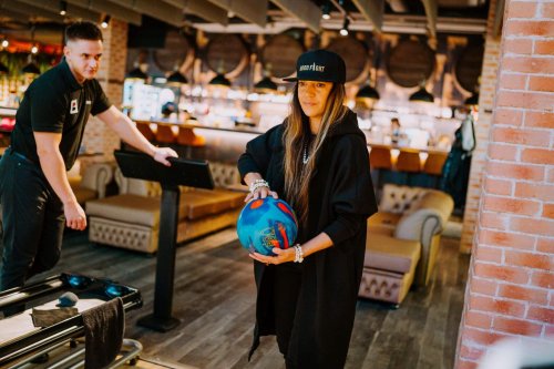 Ohtu-saade-Elamus-Bowling-Foto-Joosep-Ints-004-Kert-Truus-Monika-Kuzmina