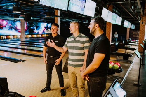 Ohtu-saade-Elamus-Bowling-Foto-Joosep-Ints-092-Kert-Truus-Robert-Rool-Juri-Butsakov