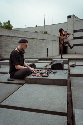 Diverse-Universe-performance-KUMUs-Foto-Arvo-Sailev-094