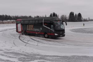 Bussijuhid 11