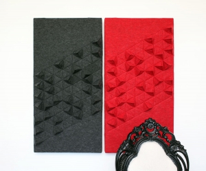 MonikaJärgSOFSCI_panelMOON_darkgrey&red