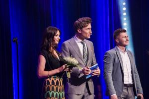Eesti ostib superstaari finalistid 09