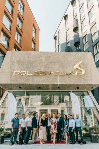 Golden Club 111