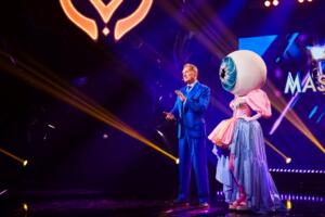 SILMAMUNA ja SODALANE maskis laulja saade 2 duell 2 (11)