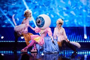 SILMAMUNA ja SODALANE maskis laulja saade 2 duell 2 (12)