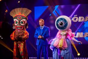 SILMAMUNA ja SODALANE maskis laulja saade 2 duell 2 (26)