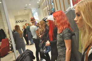 MaxCo058