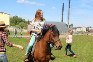 Lastekaitsepäev_Otepääl136