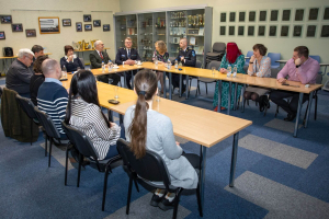 President-Alar-Karis-prefektuuri-kulastus-Foto-Reigo-Teervalt-002