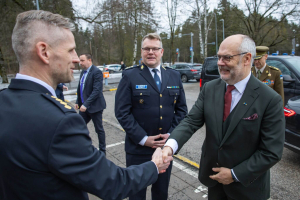 President-Alar-Karis-prefektuuri-kulastus-Foto-Reigo-Teervalt-008