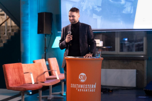 Southwestern-Advantage-vilistlaste-pidu.-Foto-Oleg-Hartsenko-20