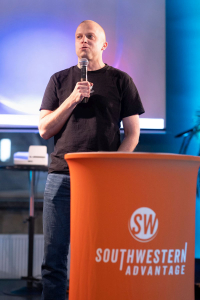 Southwestern-Advantage-vilistlaste-pidu.-Foto-Oleg-Hartsenko-32