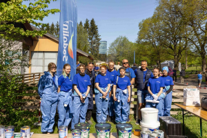 Tallinna-Loomaaed-sai-heategevusprojekti-kaigus-uue-valjanagemise-Foto-Akzo-Nobel-04