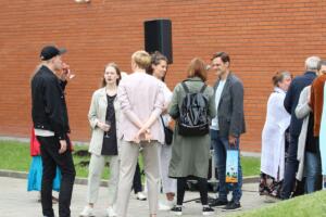 Ugala publikupreemia „Kuldõun“ üleandmine ning õunaaia istutamine (Foto Heigo Teder) (146)