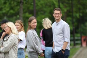 Ugala publikupreemia „Kuldõun“ üleandmine ning õunaaia istutamine (Foto Heigo Teder) (85)