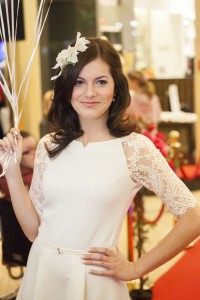 Moeshow015
