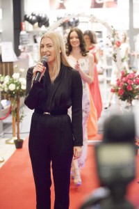 Moeshow069