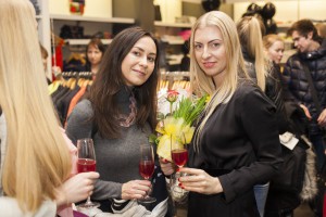 Moeshow091