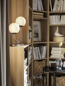 Lightening-several-lampshades-on-one-slim-stove-2