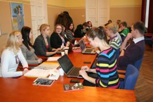 enl-ja-viljandimaa-noorte-osaluskogude-ymarlaud_31-01-2013_pt-009v
