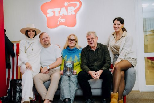 Alar-Tamming-Star-FM-hommikuprogrammis-Foto-Joosep-Ints-057-Monika-Kuzmina-Andres-Puusepp-Pille-Minev-Alar-Tamming-Carine-Jessica-Kostla